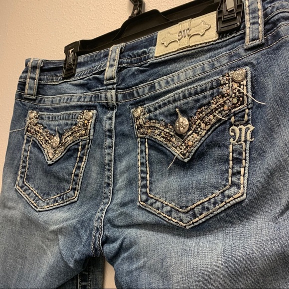 Miss Me Women’s Cropped Jeans - Picture 4 of 4